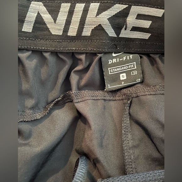 Nike Black Dri Fit Athletic Shorts with Elastic Waistband - Picture 4 of 4